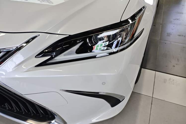 Used Lexus ES 2020 200 Excellence Edition