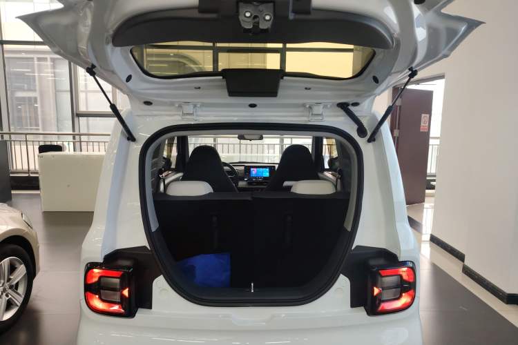 Used Geely Galaxy Panda 2025 210 km – Yuanqi Bear