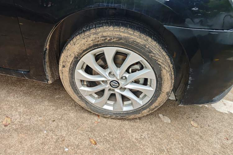 Used Nissan Sylphy 2019 1.6XV CVT Smart Connect Luxury Edition China V Standard Right Front Wheel Hub