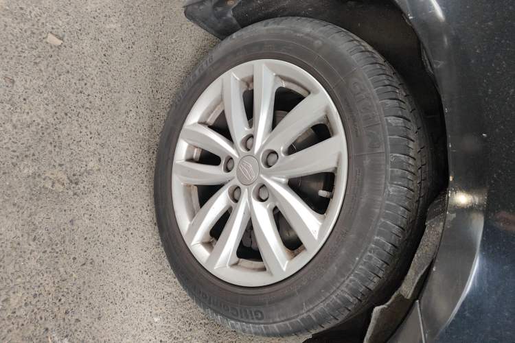 Used Geely Auto Classic Emgrand 2012 Sedan 1.5L Manual Comfort Model