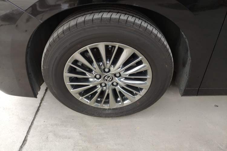 Used Toyota Alphard 2020 Dual-Engine 2.5L Prestige Edition
