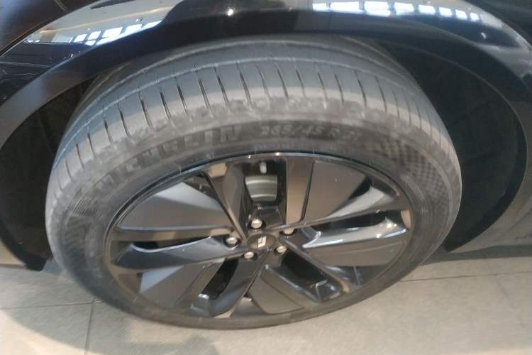 Used Li Auto L9 2024 Ultra Model
