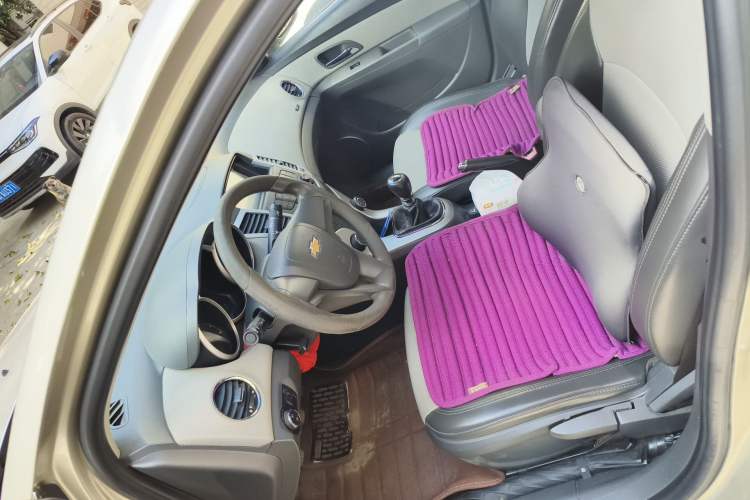 Used Chevrolet Cruze 2014 1.6L SL Millionth Anniversary Edition MT
