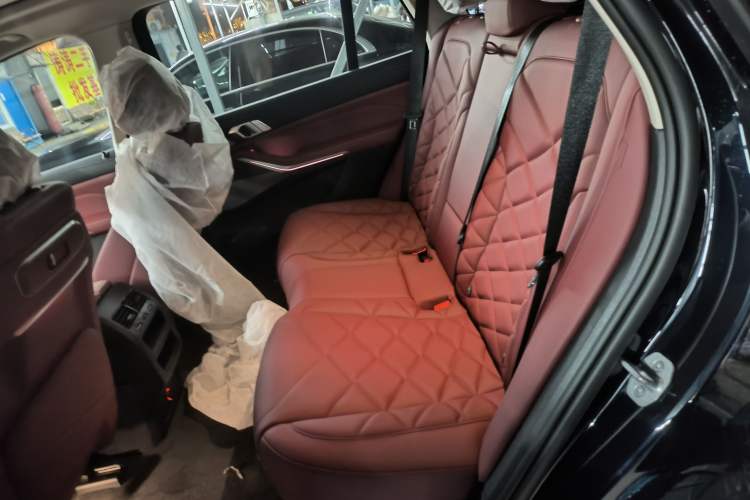 Used BMW X5 2025 Model, xDrive 30Li Prestige M Sport Night Package