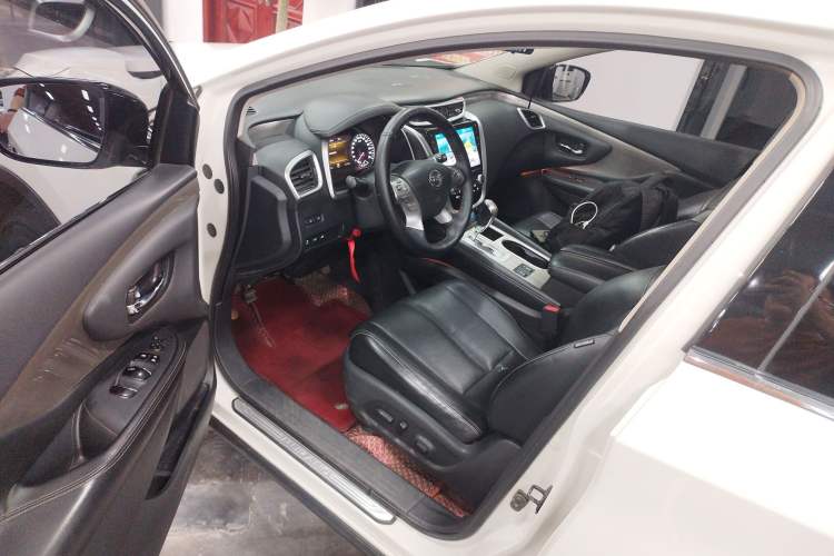 Used Nissan Murano 2019 2.5L XL Two-Wheel Drive Smart Connect Luxury Edition China VI Standard Driver Seat