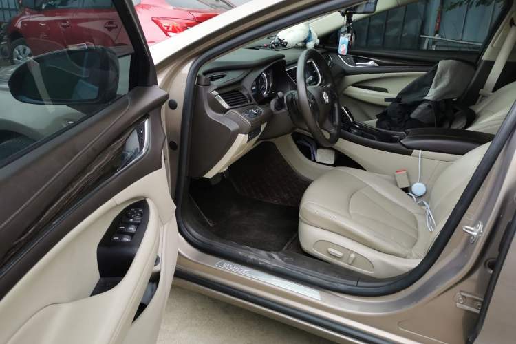 Used Buick LaCrosse 2016 20T Leading Model