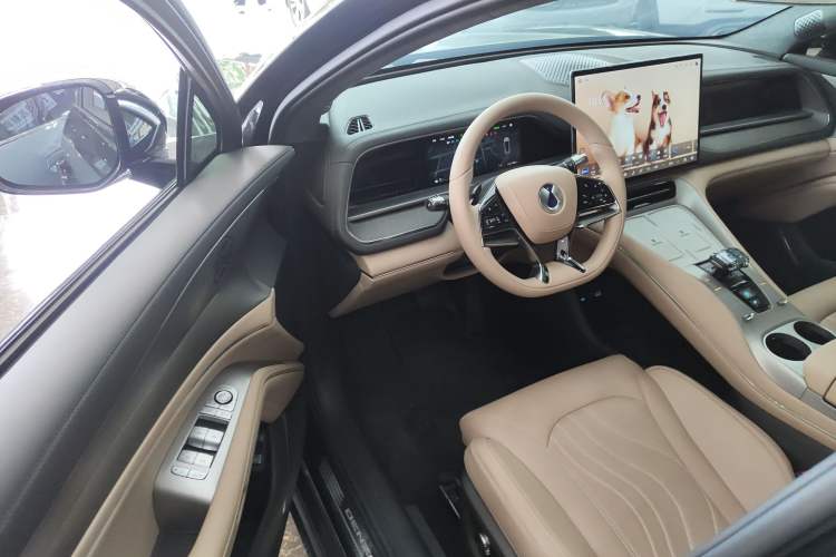 Used Denza N7 2025 702 Intelligent Driving Dual-Laser Luxury Edition Driver Seat