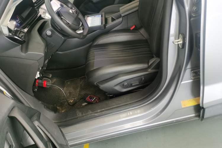 Used Peugeot 408X 2023 Charm Version
