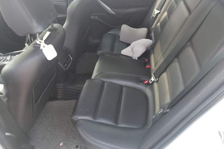 Used Mazda Atenza 2015 2.0L Blue Sky Luxury Edition