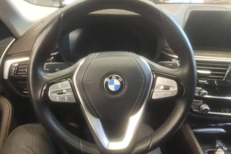 Used BMW 5 Series 2020 525Li Luxury Package