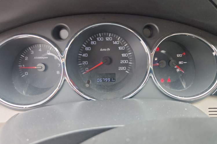 Used Dongfeng Aeolus S30 2013 1.6L Manual Zunya Model