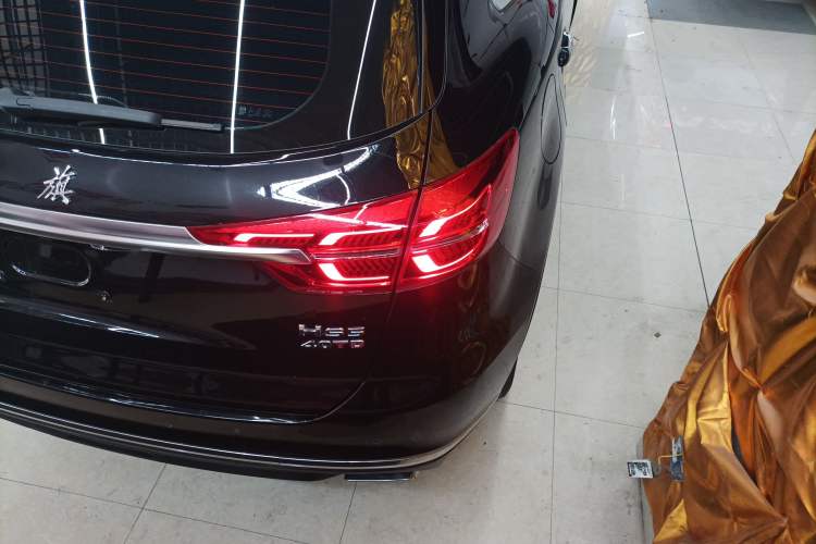 Used Hongqi HS5 2022 Revised Version 2.0T Smart Connect Flagship Edition
