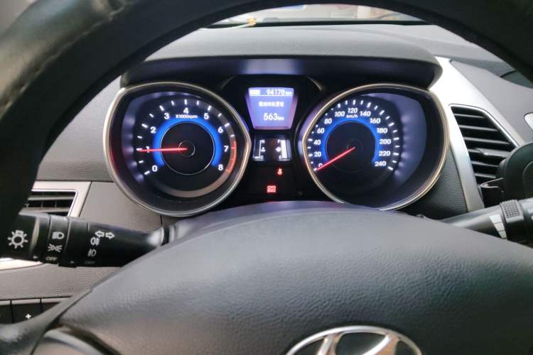 Used Hyundai Elantra (5th Generation / Langdong) 2012 1.6L Manual Leading Model
