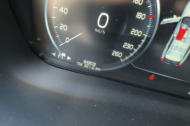 Used Volvo XC60 2021 T5 4x4 Smart Luxury Edition