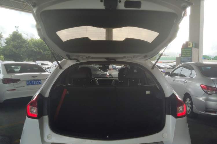 Used Geely Auto Vision X3 2017 1.5L Automatic Elite Model
