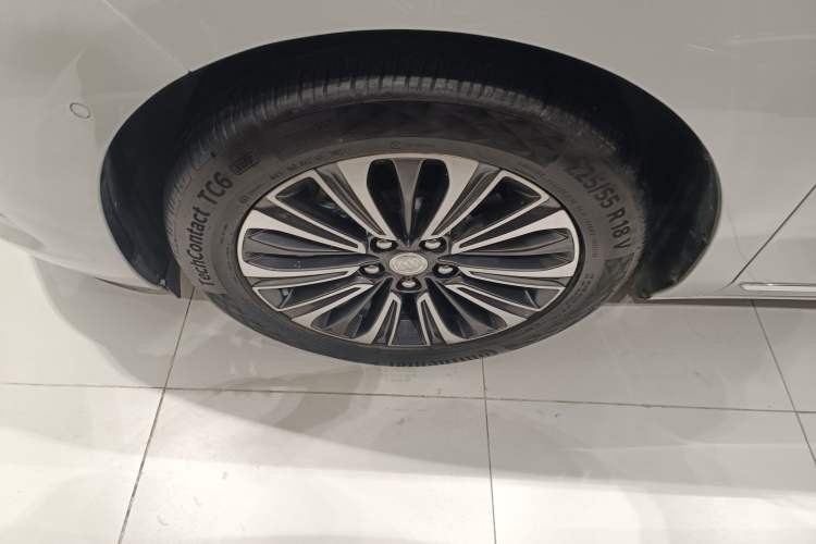 Used Buick GL8 2021 ES Land Cruiser 653T Flagship Model
