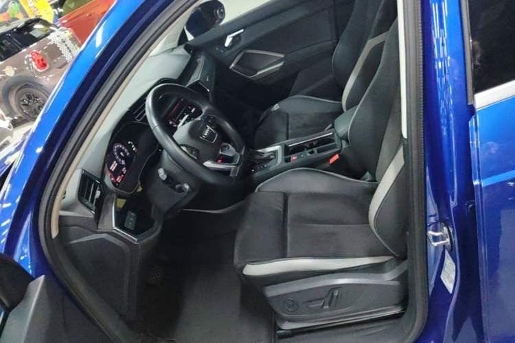 Used Audi Q3 2020 35 TFSI Fashion Dynamic Model
