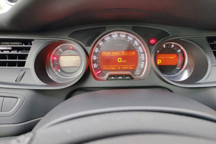 Used Citroen C5 2011 2.3L Automatic Zunyu Version
