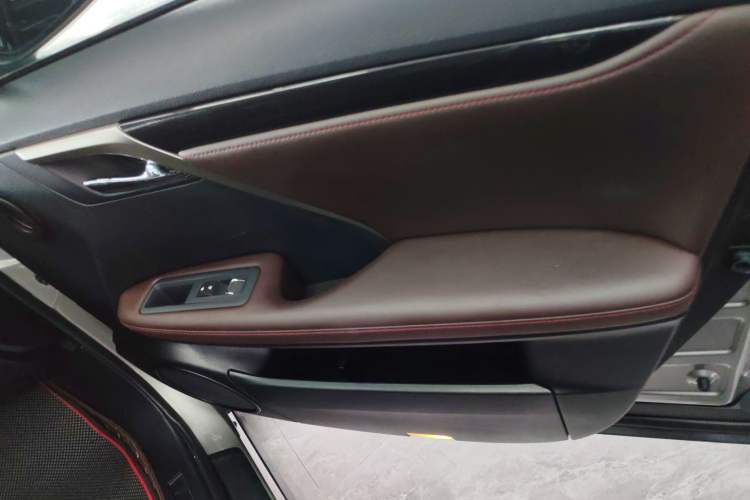 Used Lexus RX 2020 Facelifted 300 4x4 Elegant Edition