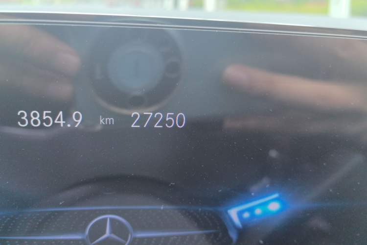 Used Mercedes-Benz CLA 2022-Year Updated CLA 200 Odometer Close Up
