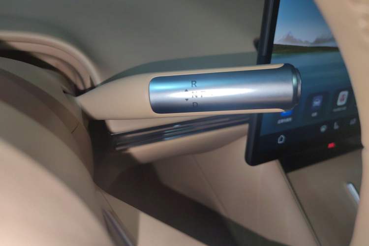 Used Hima Luxeed R7 2025 Range-Extended Version 251 km Max
