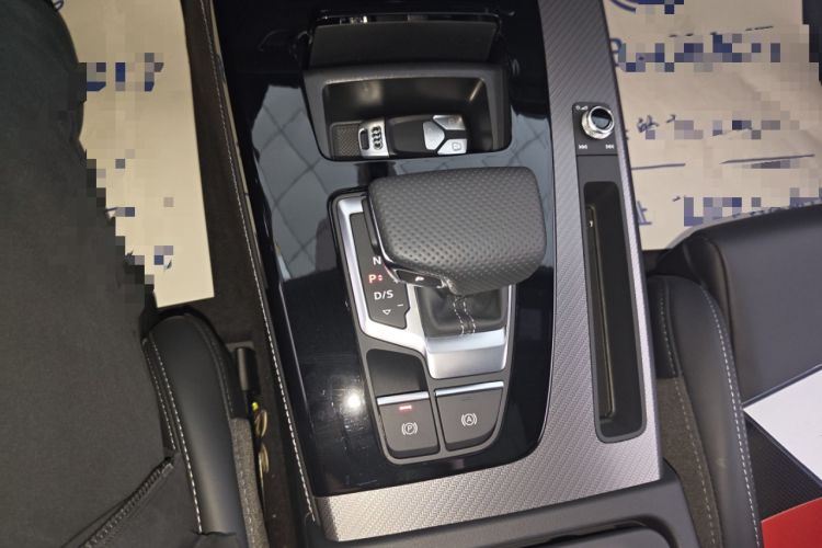 Used Audi Q5L 2025 quattro 45th Anniversary Edition 45 TFSI Luxury Dynamic Model
