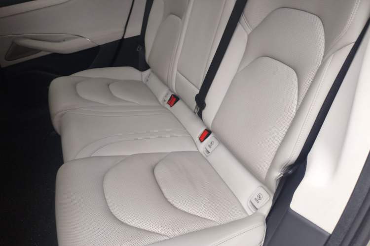 Used Xiaomi Auto SU7 2024 Rear-Drive Ultra-Long Range Advanced Pro-Level Intelligent Driving Version