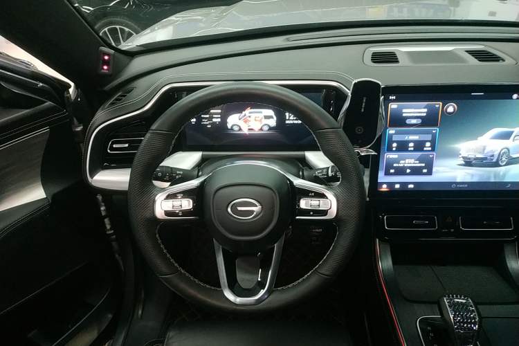 Used GAC Trumpchi GS8 2022 LINGHANG Series 2.0 TGDI Two-Wheel-Drive Luxury Edition (7 Seats)
