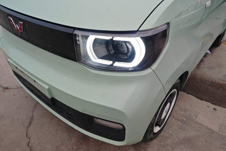 Used Wuling Hongguang MINIEV 2021 Macaron Premium Model – Lithium Iron Phosphate
