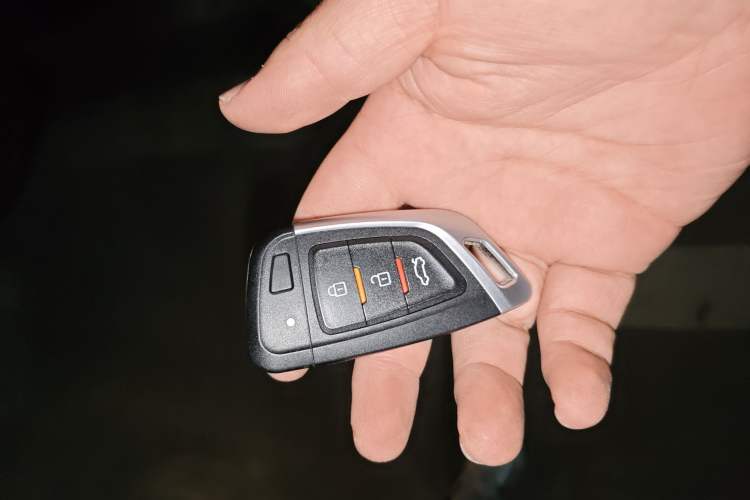 Used Buick GL8 2013 2.4L CT Luxury Business Comfort Edition
