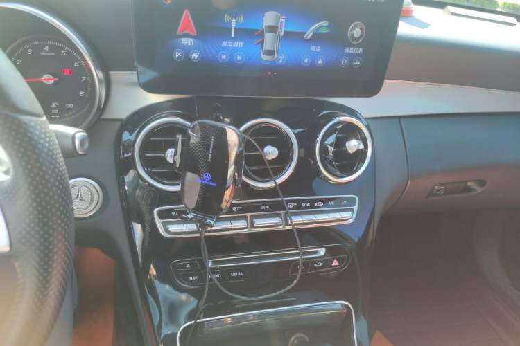 Used Mercedes-Benz C-Class 2018 C 200 Sport Edition Audio And AC Panel
