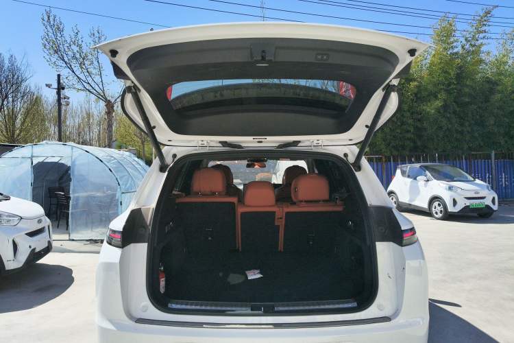 Used Li Auto L7 2023 Pro Model Trunk