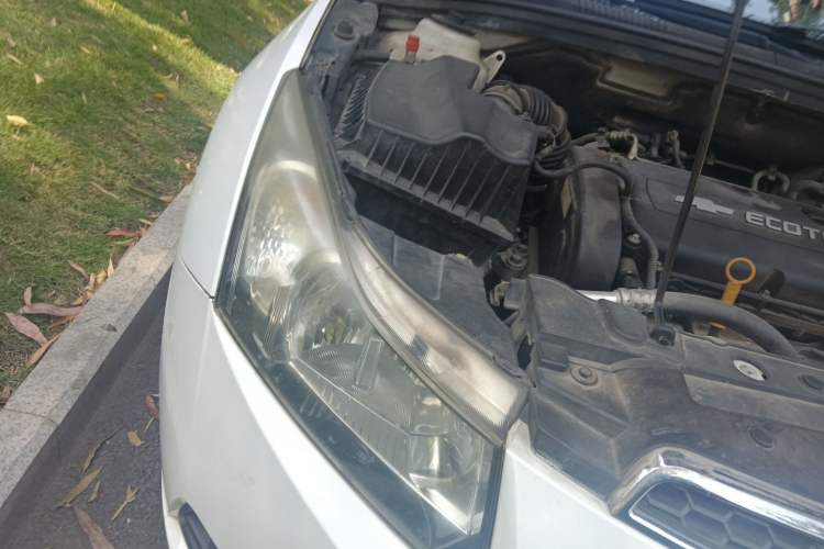 Used Chevrolet Cruze 2012 1.8L SE AT Right Front Headlight