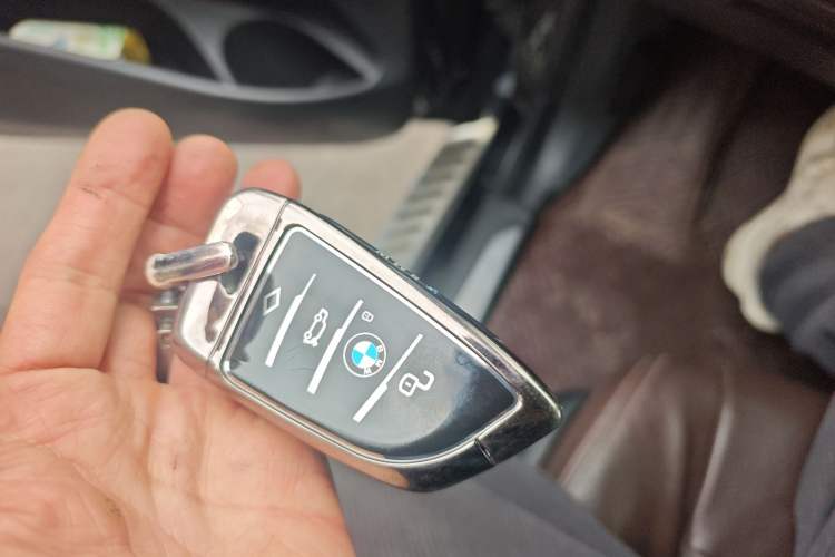 Used BMW X5 2015 xDrive28i
