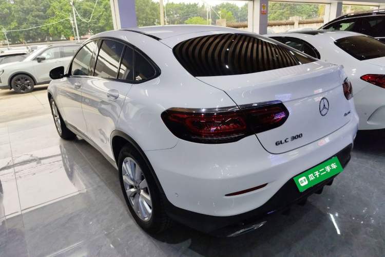 Used Mercedes-Benz GLC Coupe 2020 GLC 260 4MATIC Coupe SUV
