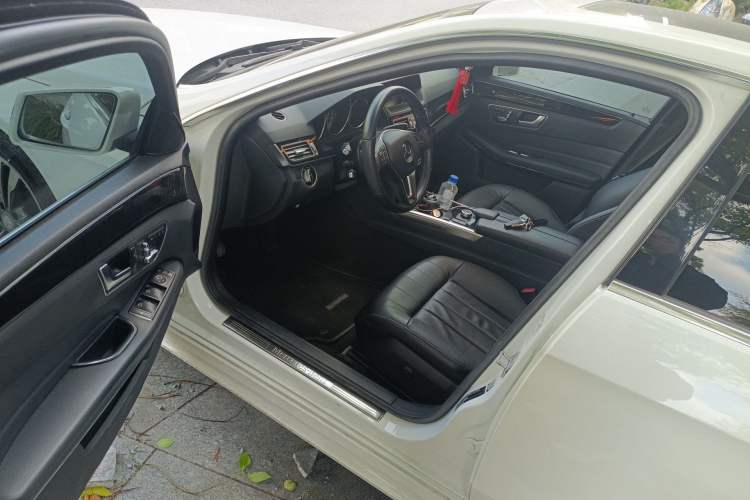 Used Mercedes-Benz E-Class 2015 Restyled E 260 L Sport Edition
