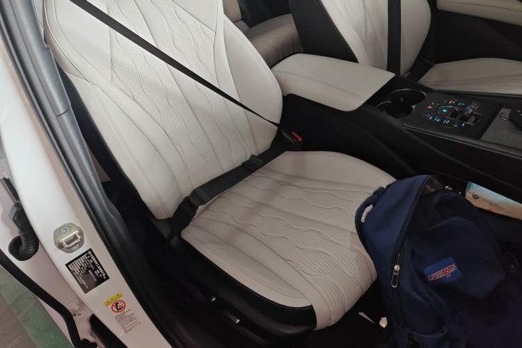 Used BYD Seal 06 New Energy 2024 DM-i 120KM Flagship Model Right Front Seat