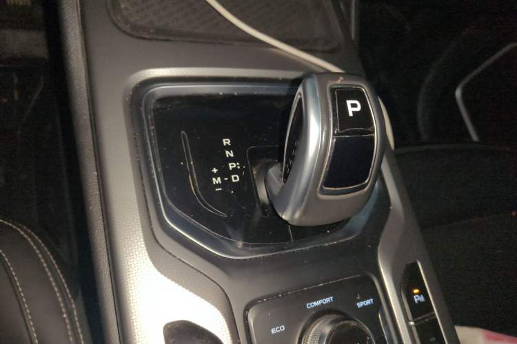 Used Geely Auto Haoyue 2020 1.8TD DCT Flagship 7-Seater
