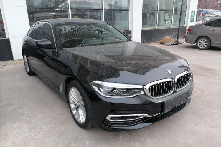 Used BMW 5 Series New Energy 2020 Mileage Upgrade Version 530Le Pioneer Edition Front Right 45 Deg