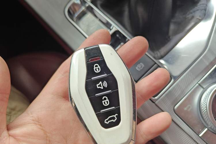 Used JETOUR X70 PLUS 2023 1.5T Manual Warrior PRO 7-Seater Vehicle Key