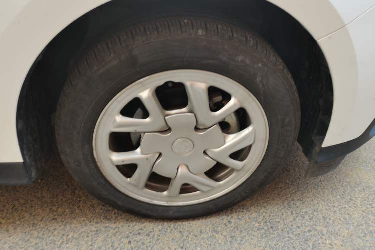 Used Buick Velite 6 2024 450km Range Commuter Version
