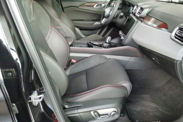 Used Lynk & Co 03 2019 1.5TD DCT JingPro Edition China VI Standard Right Front Seat