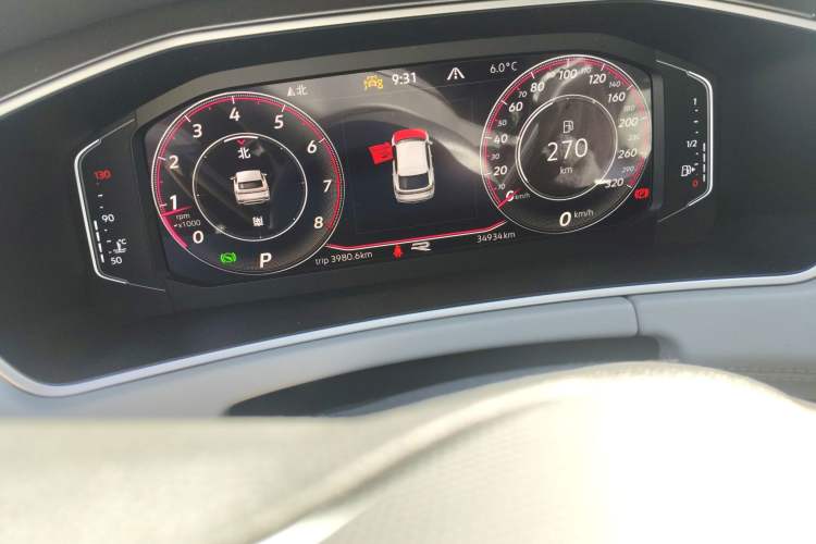 Used Volkswagen Tayron X 2023 330TSI Two-Wheel-Drive Flagship Smart Edition Odometer Close Up