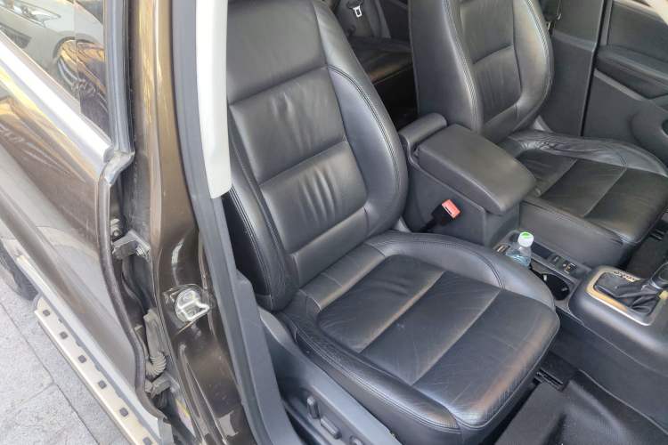 Used Volkswagen Tiguan L 2015 1.8TSI Automatic All-Wheel-Drive Luxury Model