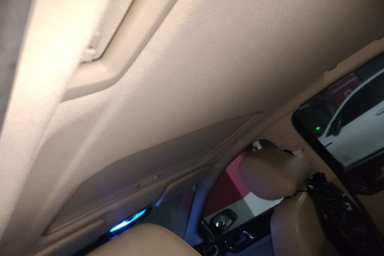 Used Ford Focus 2013 Sedan Classic 1.8L Automatic Fashion Edition
