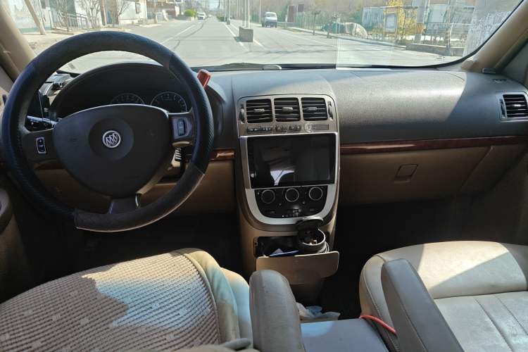 Used Buick GL8 2011 2.4L CT Comfort Edition