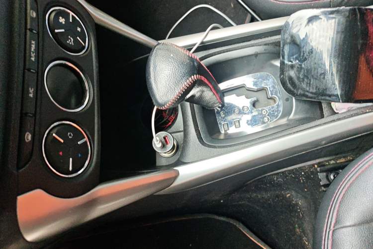 Used Citroen C3-XR 2015 1.6L Automatic Pioneer Model Gear Lever