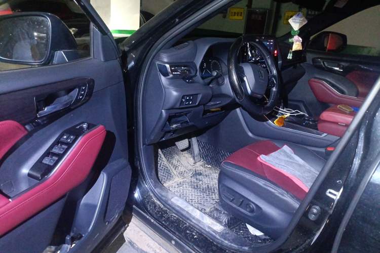 Used Toyota Crown Kluger 2021 2.5L HEV Four-Wheel Drive Flagship Edition Driver Seat