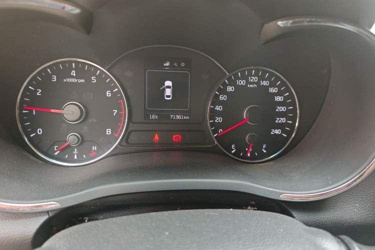 Used Kia K3 2016 1.6L Manual GL Odometer Close Up