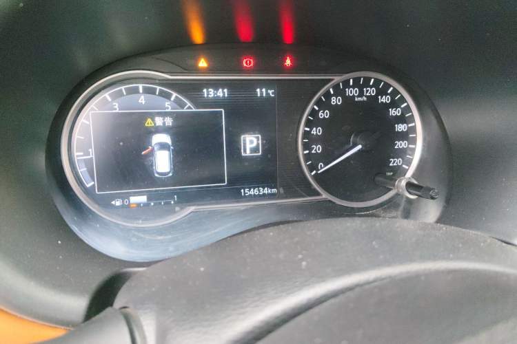 Used Nissan Kicks 2017 1.5L CVT Smart Drive Edition Instrument Cluster